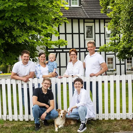 Hof Koehne - Haus Am Spielplatz - Kuh